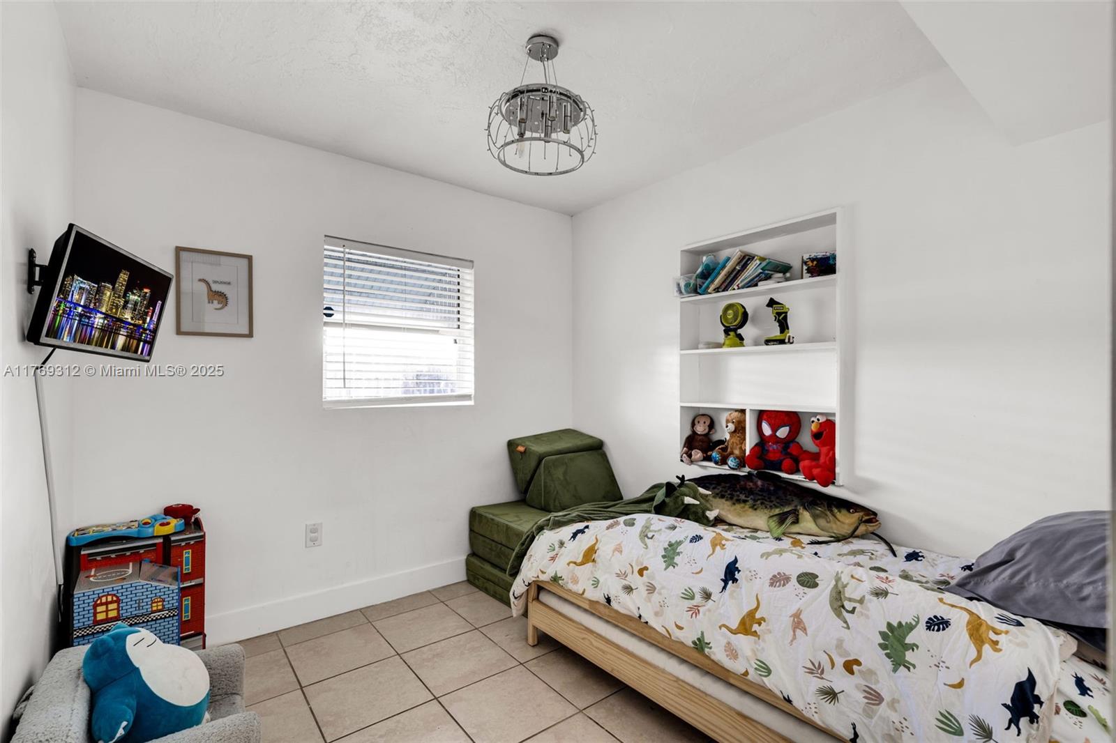 HOLLYWOOD BEACH HEIGHTS S - Residential