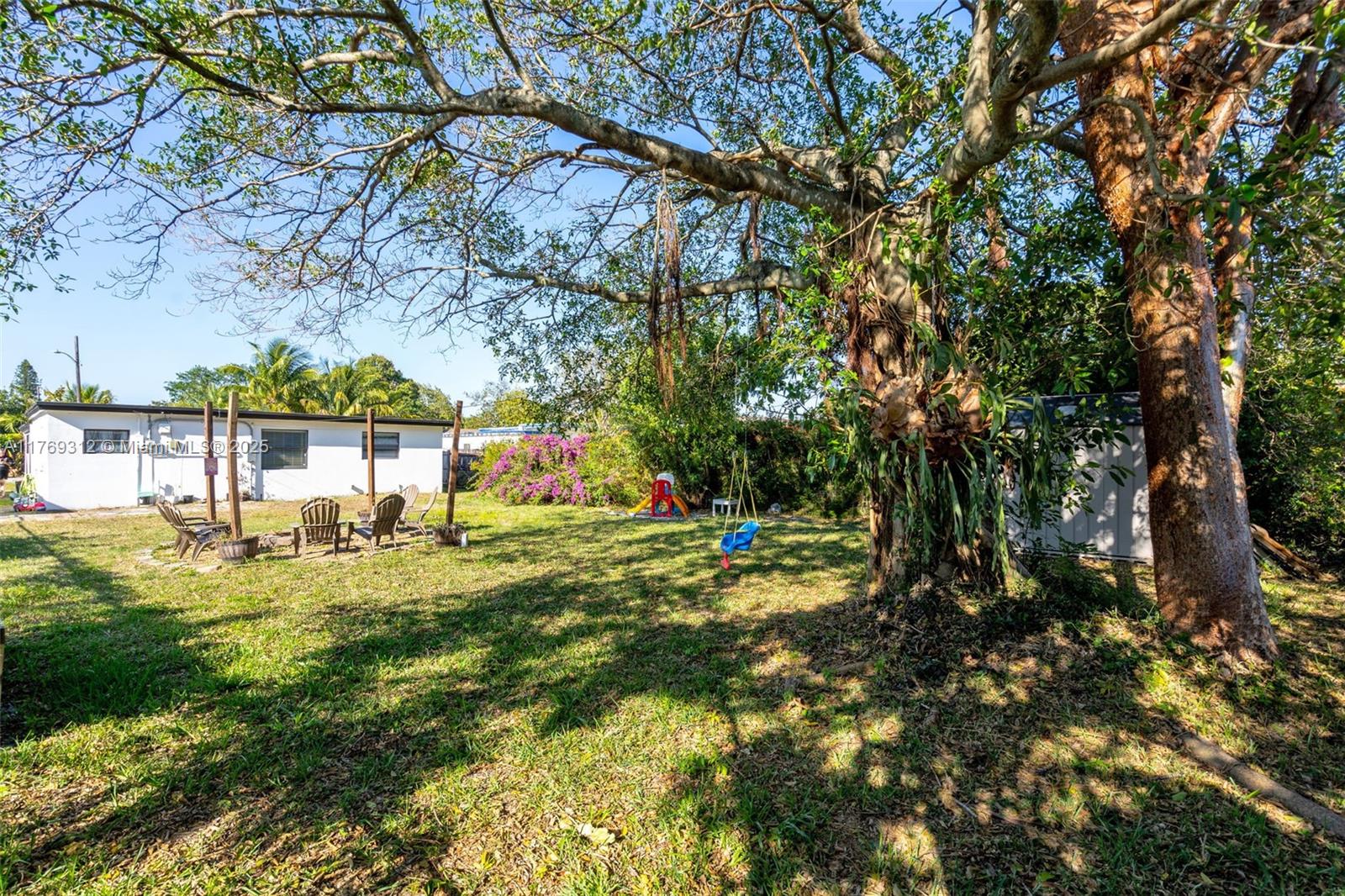 HOLLYWOOD BEACH HEIGHTS S - Residential