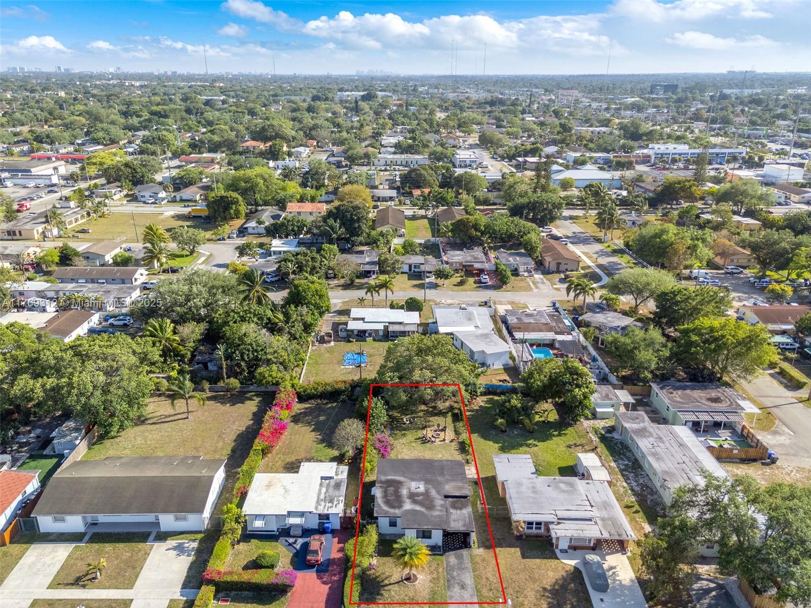 HOLLYWOOD BEACH HEIGHTS S - Residential