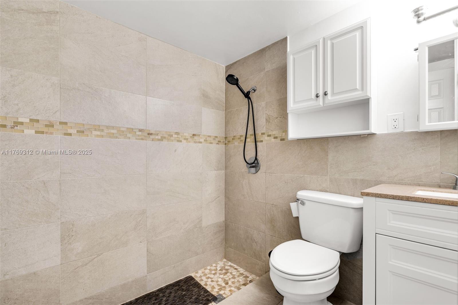 HOLLYWOOD BEACH HEIGHTS S - Residential