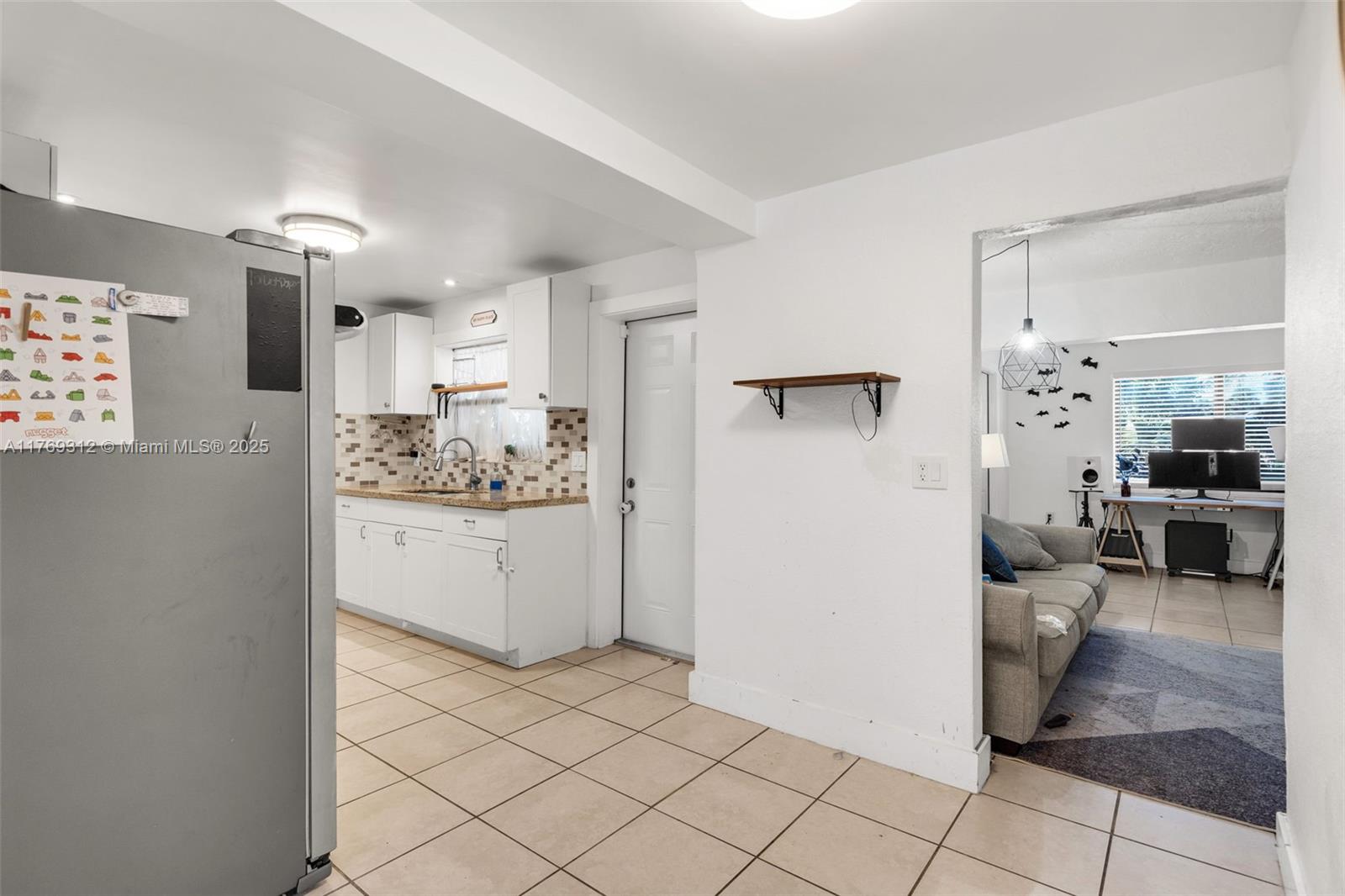 HOLLYWOOD BEACH HEIGHTS S - Residential