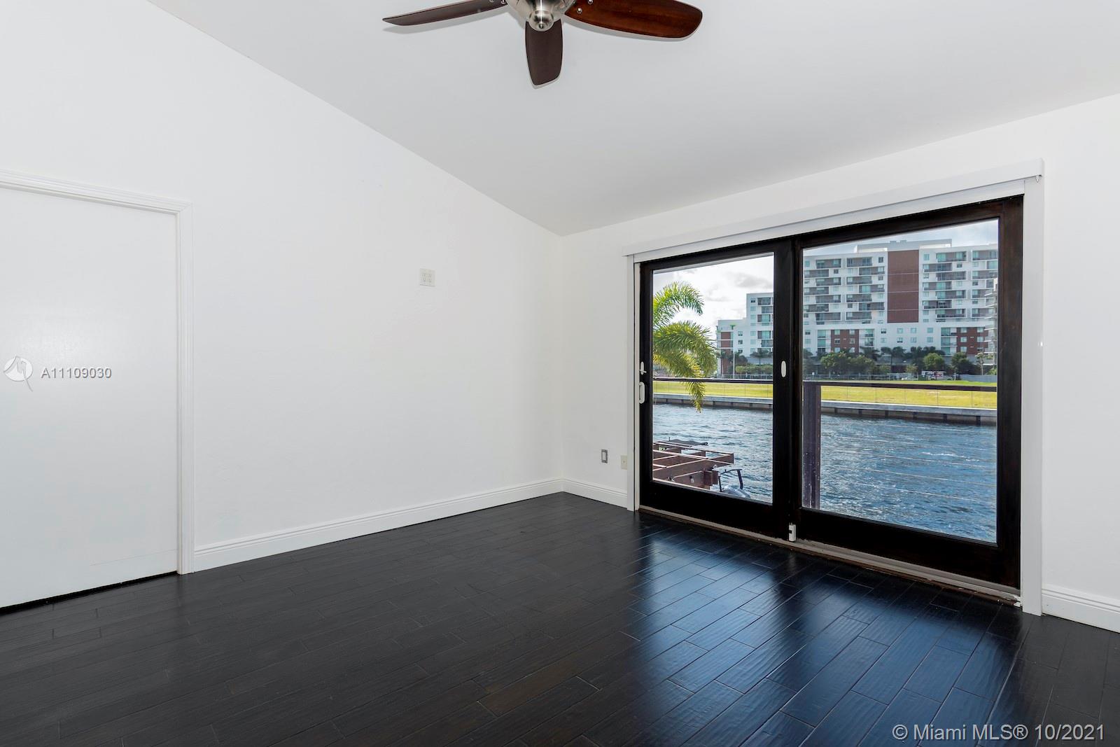 SNUG HARBOR - Residential