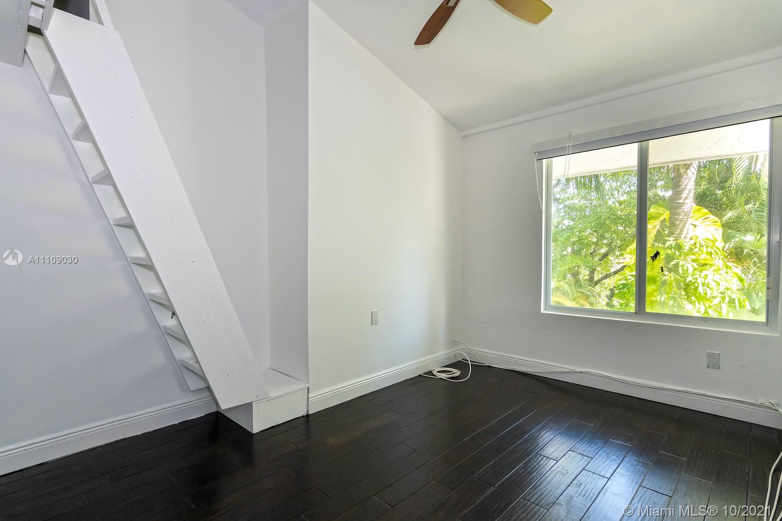 SNUG HARBOR - Residential