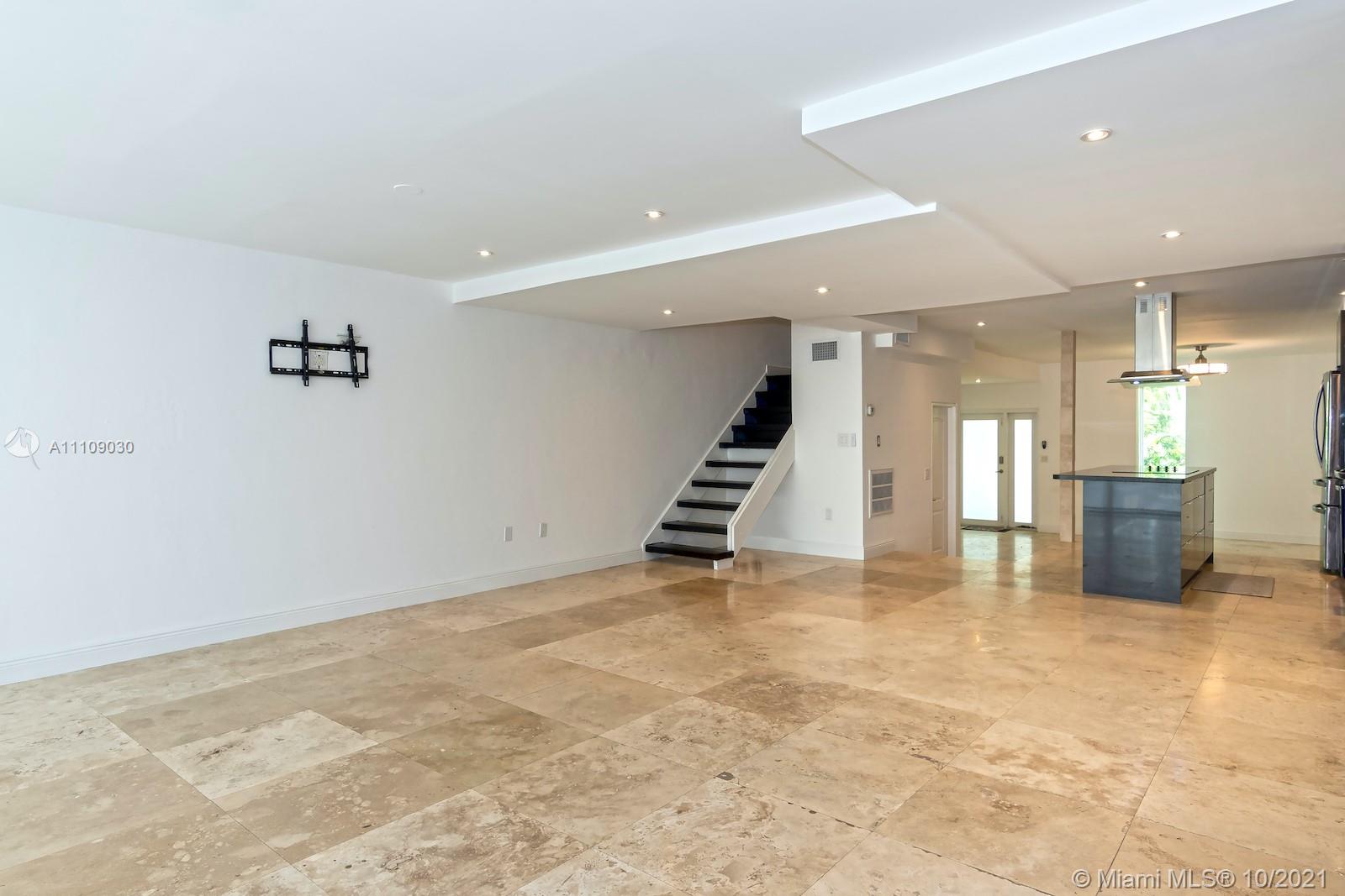 SNUG HARBOR - Residential