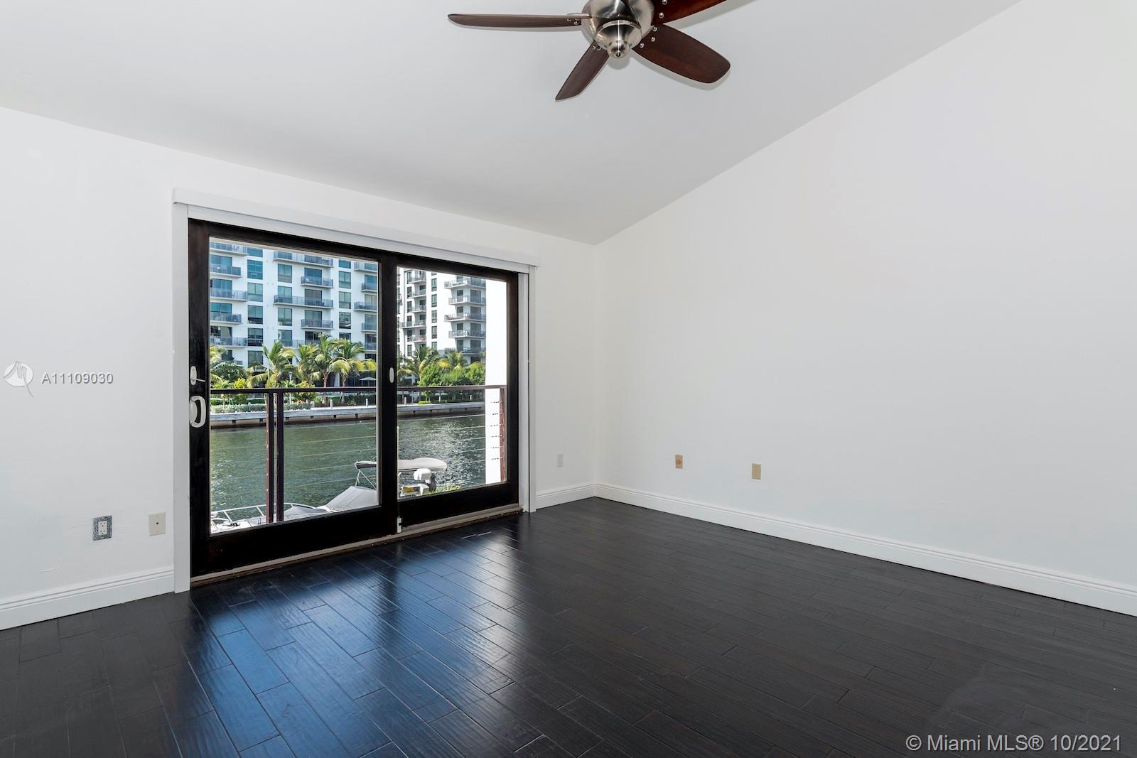 SNUG HARBOR - Residential