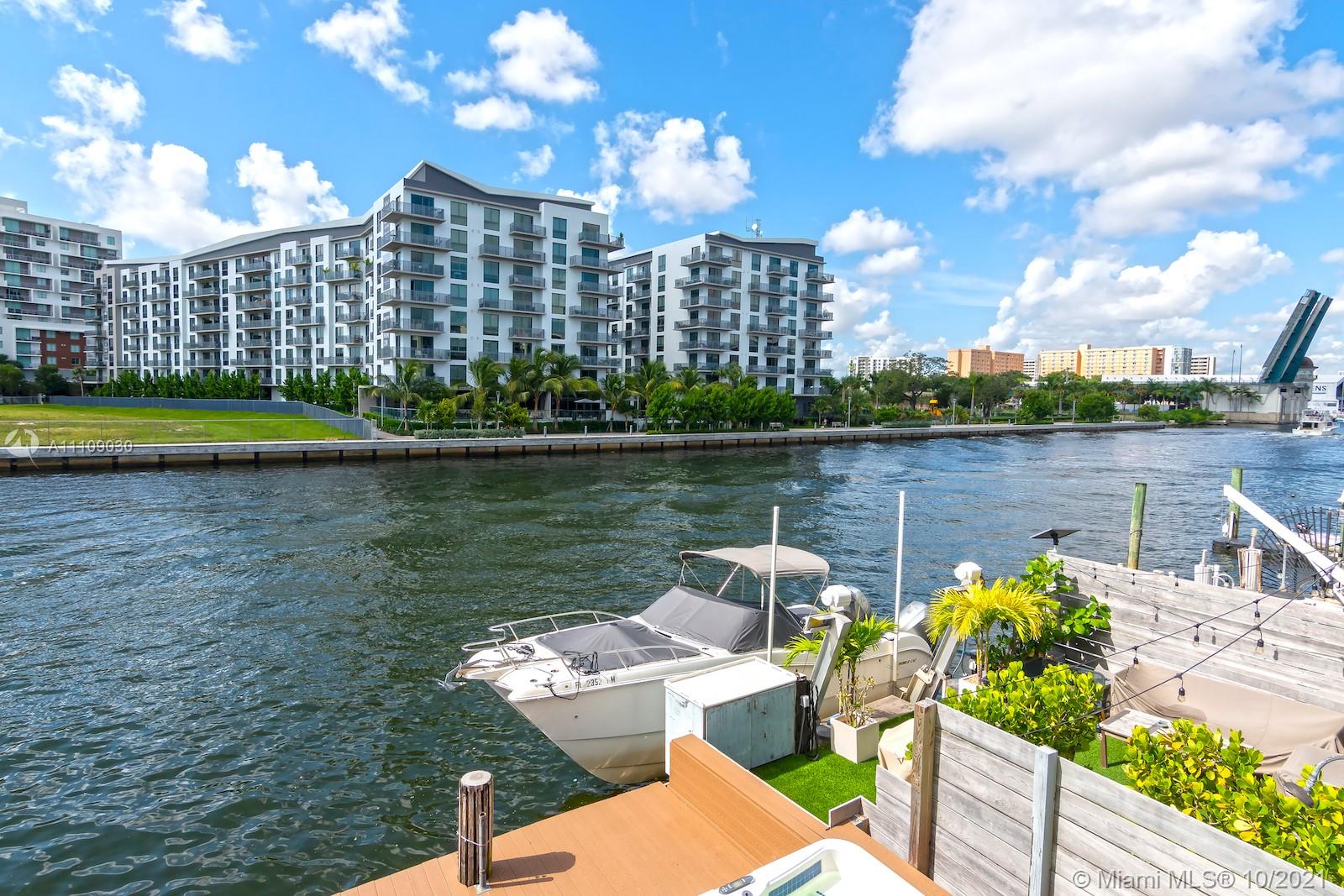 SNUG HARBOR - Residential
