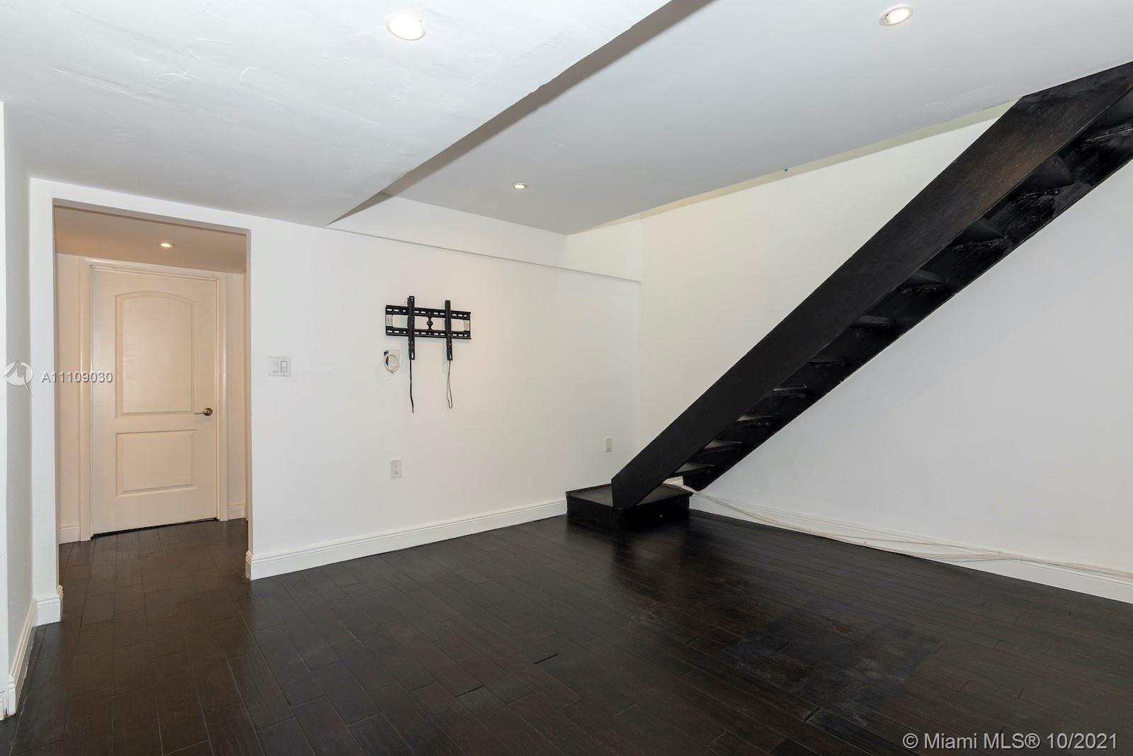 SNUG HARBOR - Residential