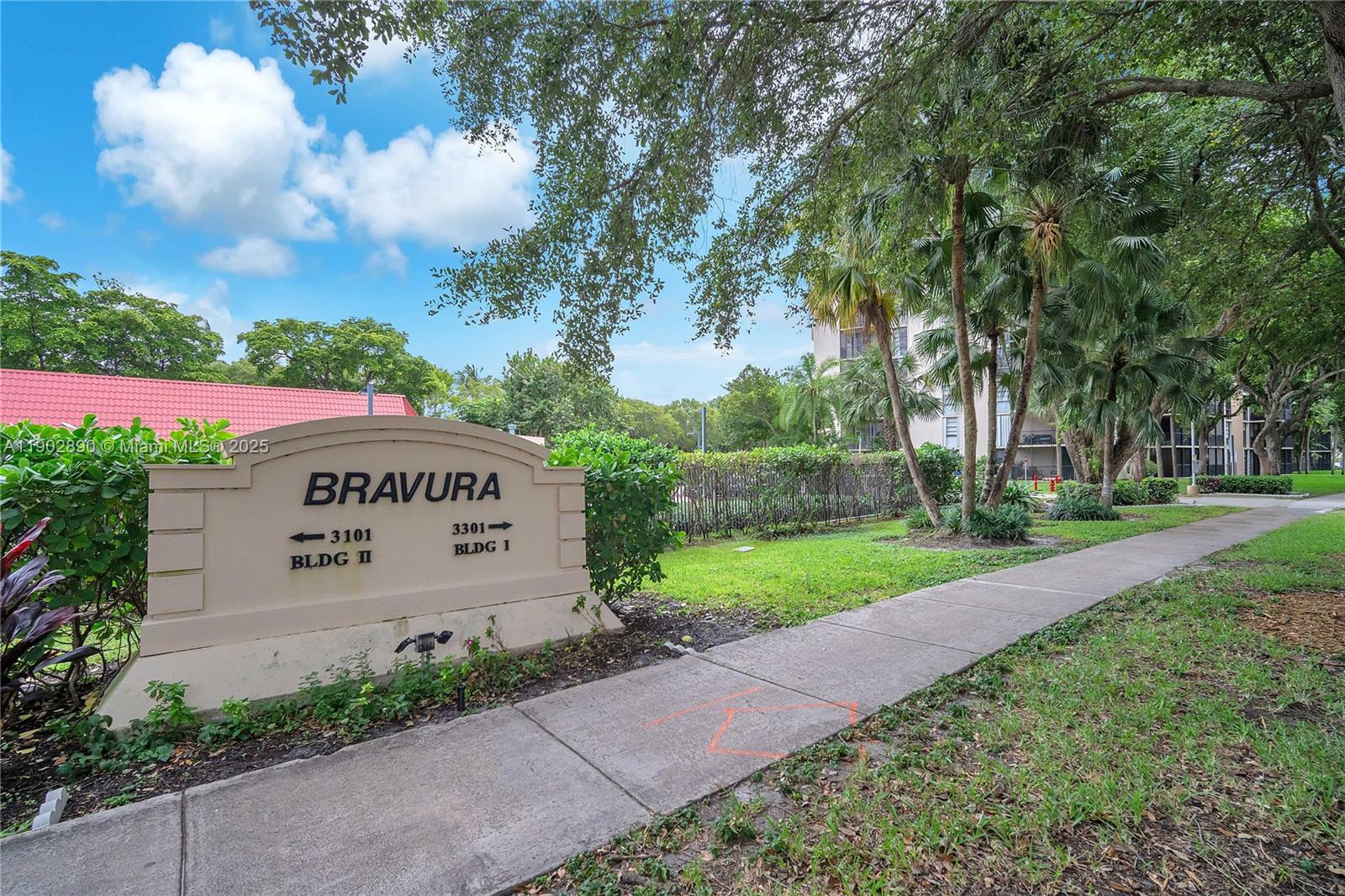 BRAVURA I CONDO - Residential Lease