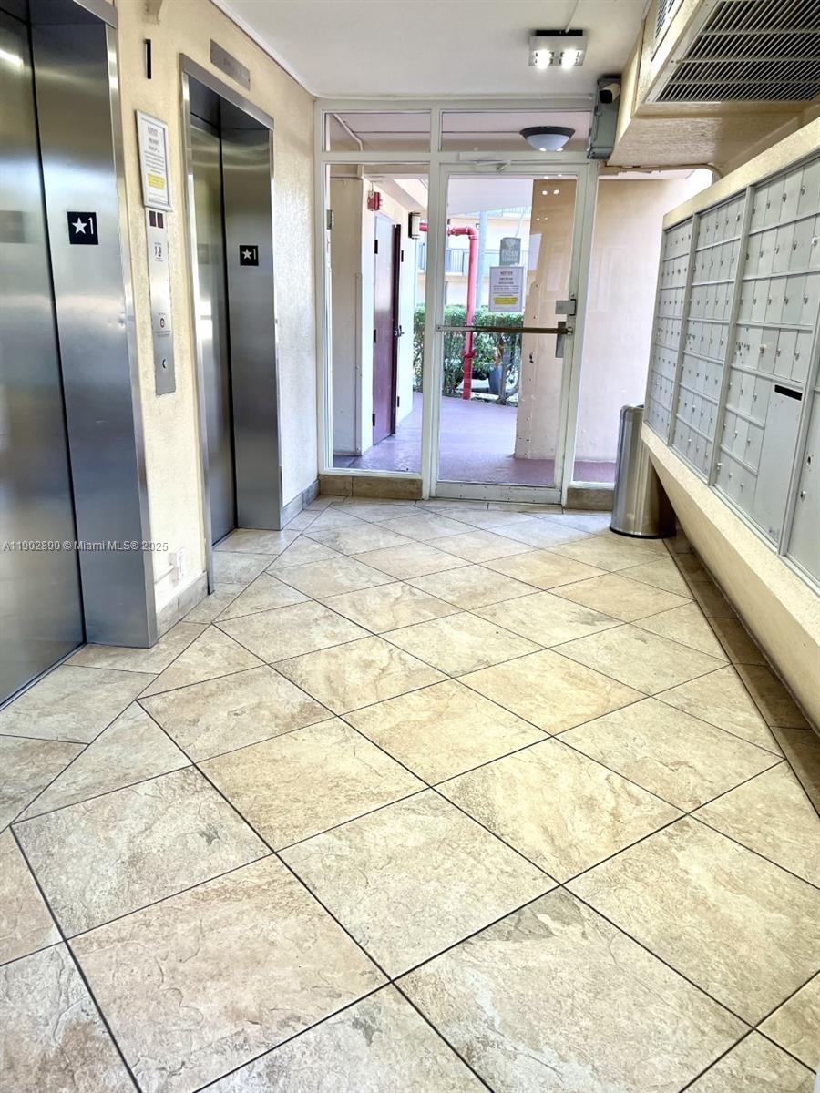 BRAVURA I CONDO - Residential Lease