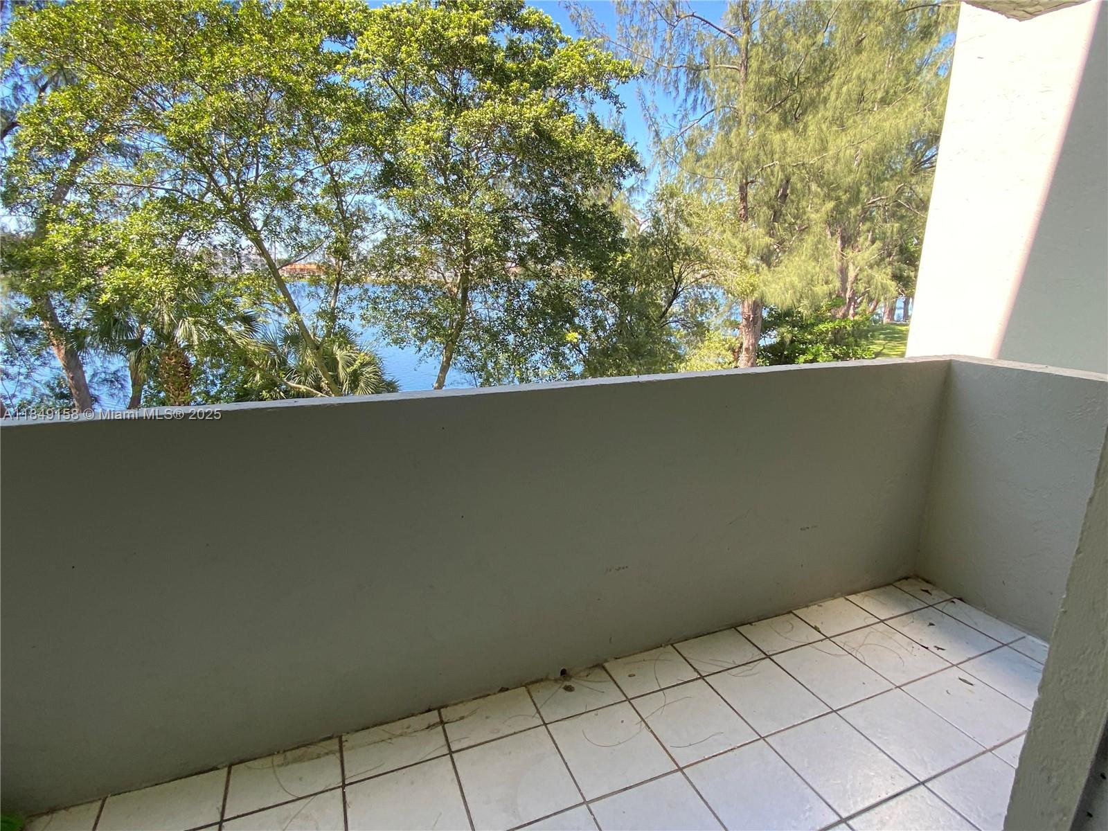 SAMARI LAKE EAST CONDO - Residential