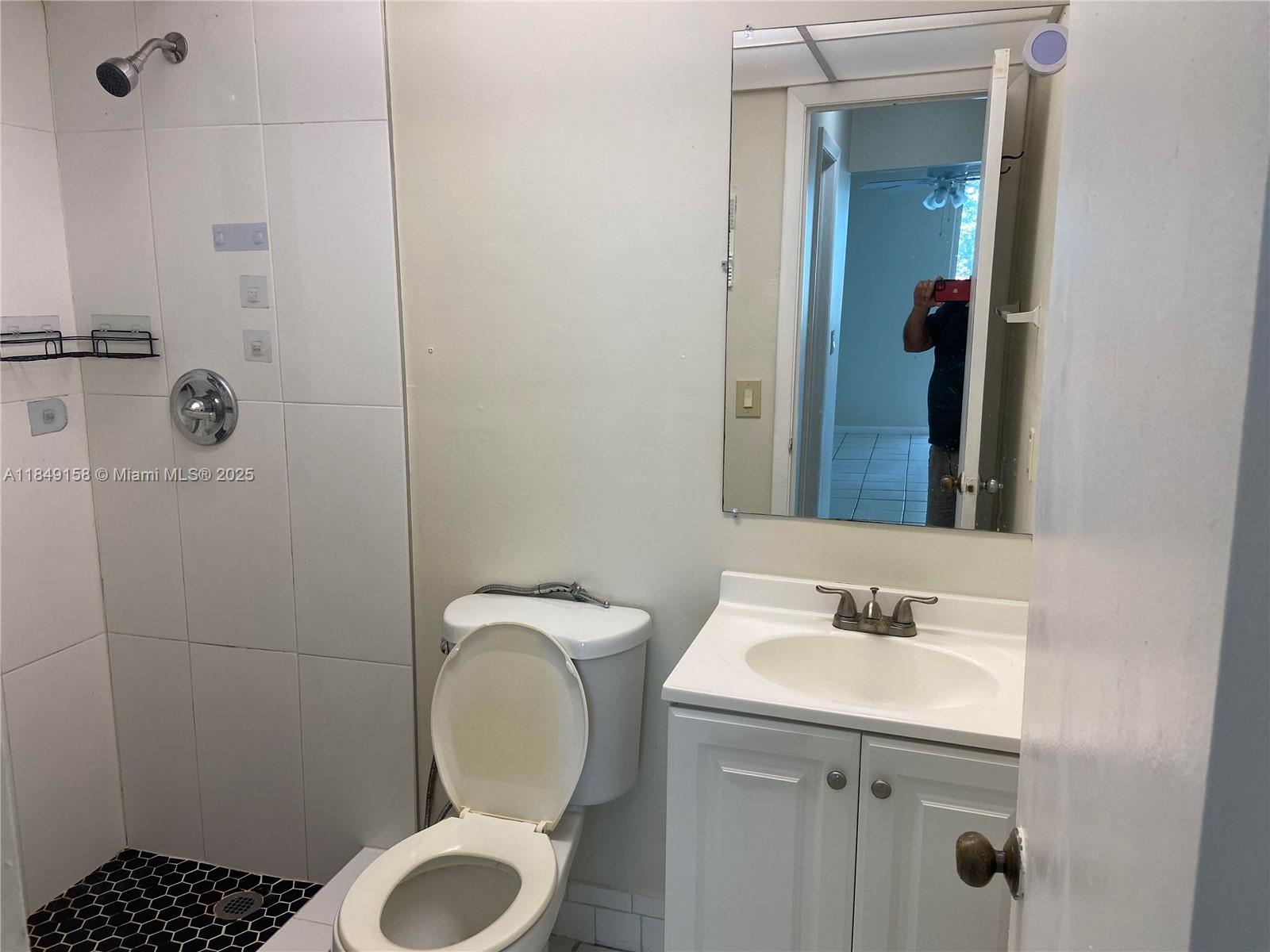 SAMARI LAKE EAST CONDO - Residential