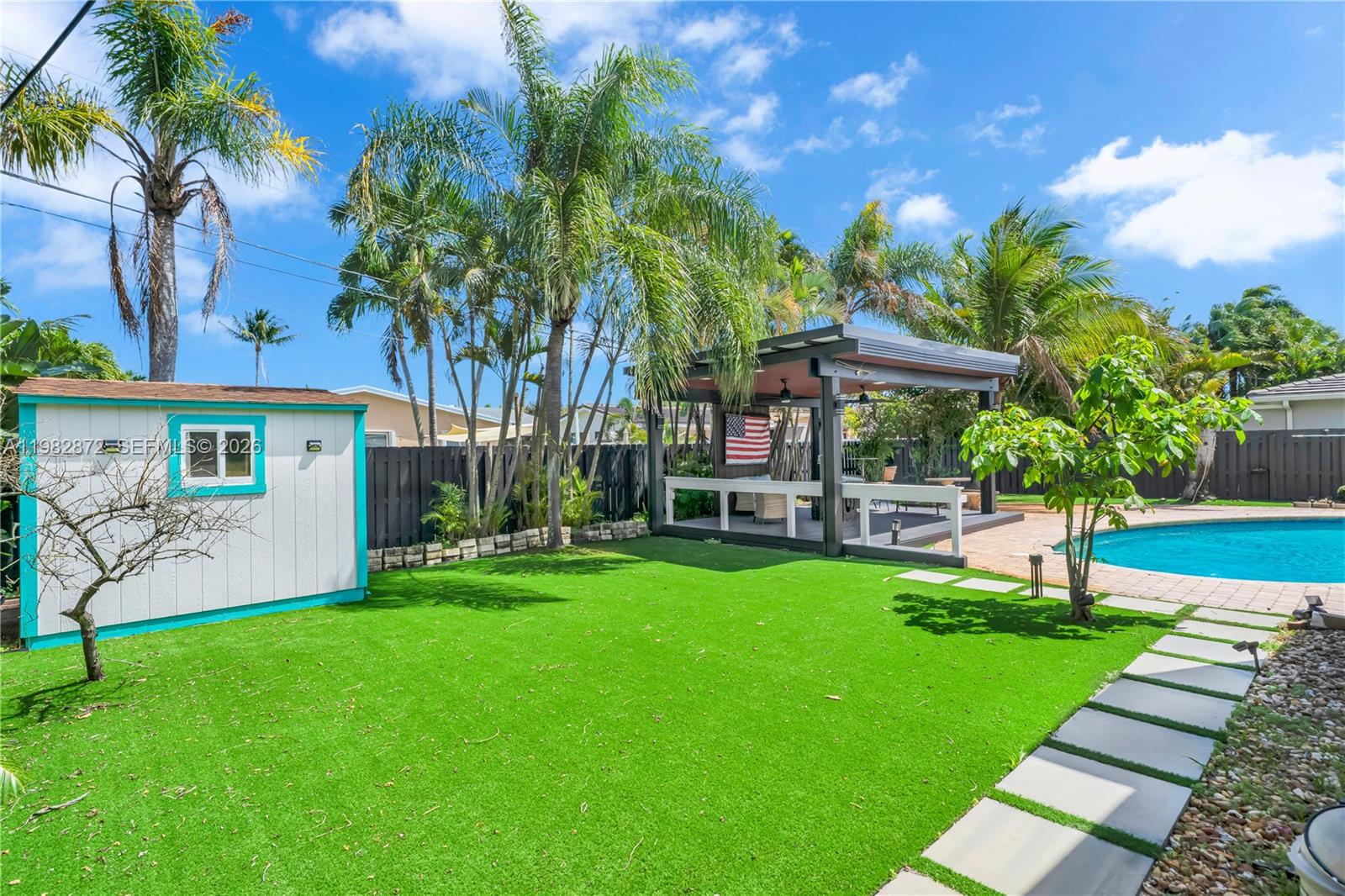 MICKELS 3RD ADD TO WILTON - Residential Lease