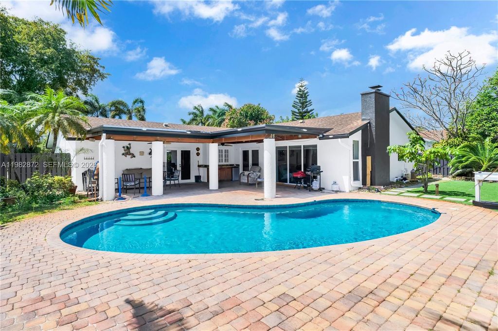 Photo of 2616 NW 7th Ave, Wilton Manors, FL 33311 (MLS # A11982872)