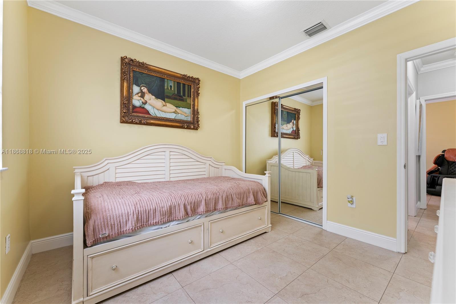 EMERALD OAKS - Residential