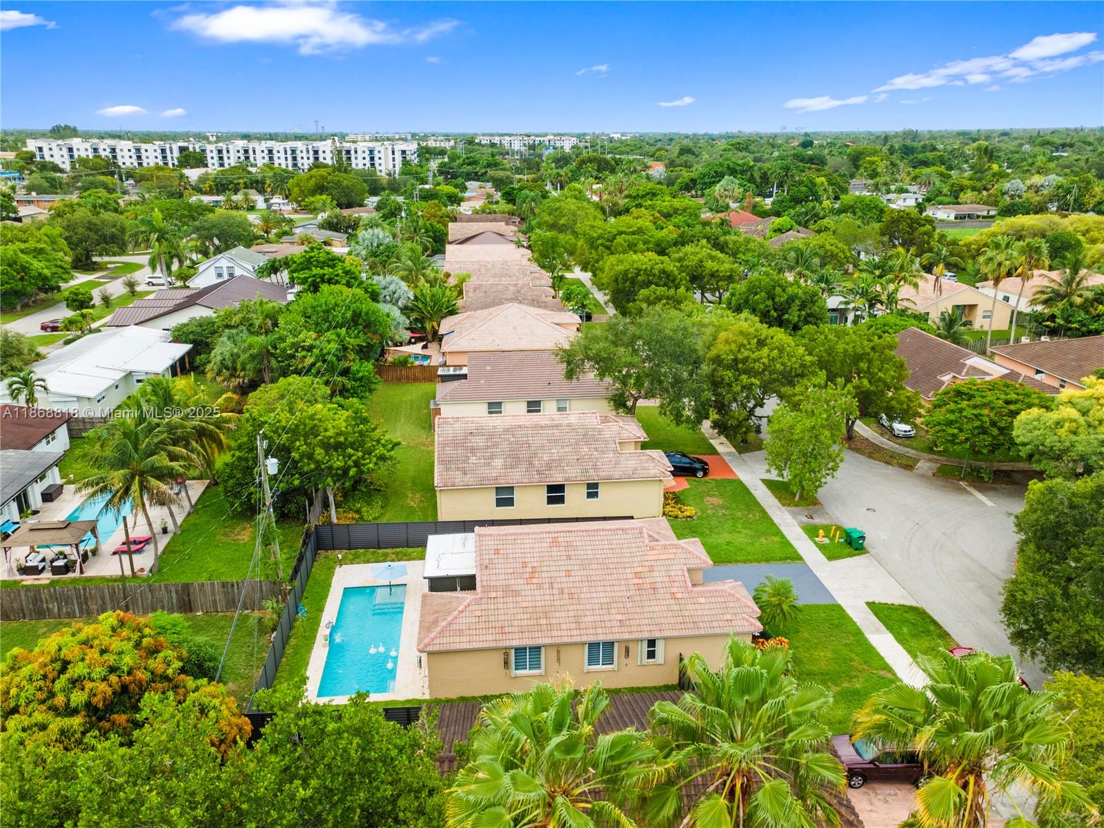 EMERALD OAKS - Residential