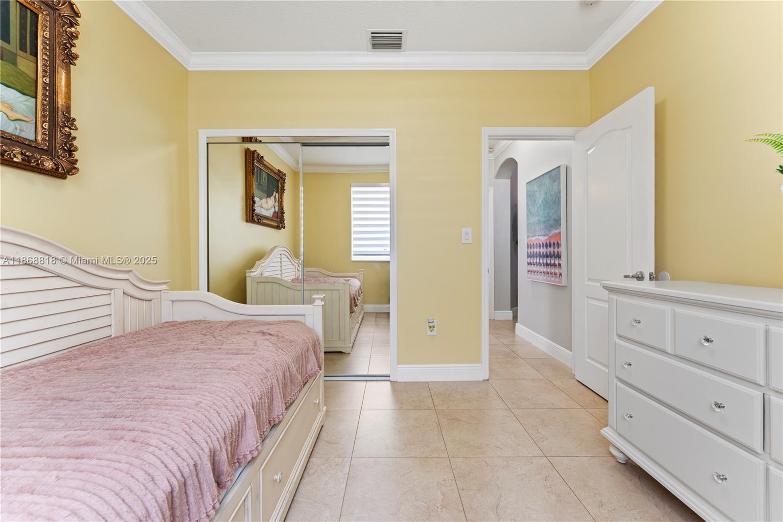 EMERALD OAKS - Residential
