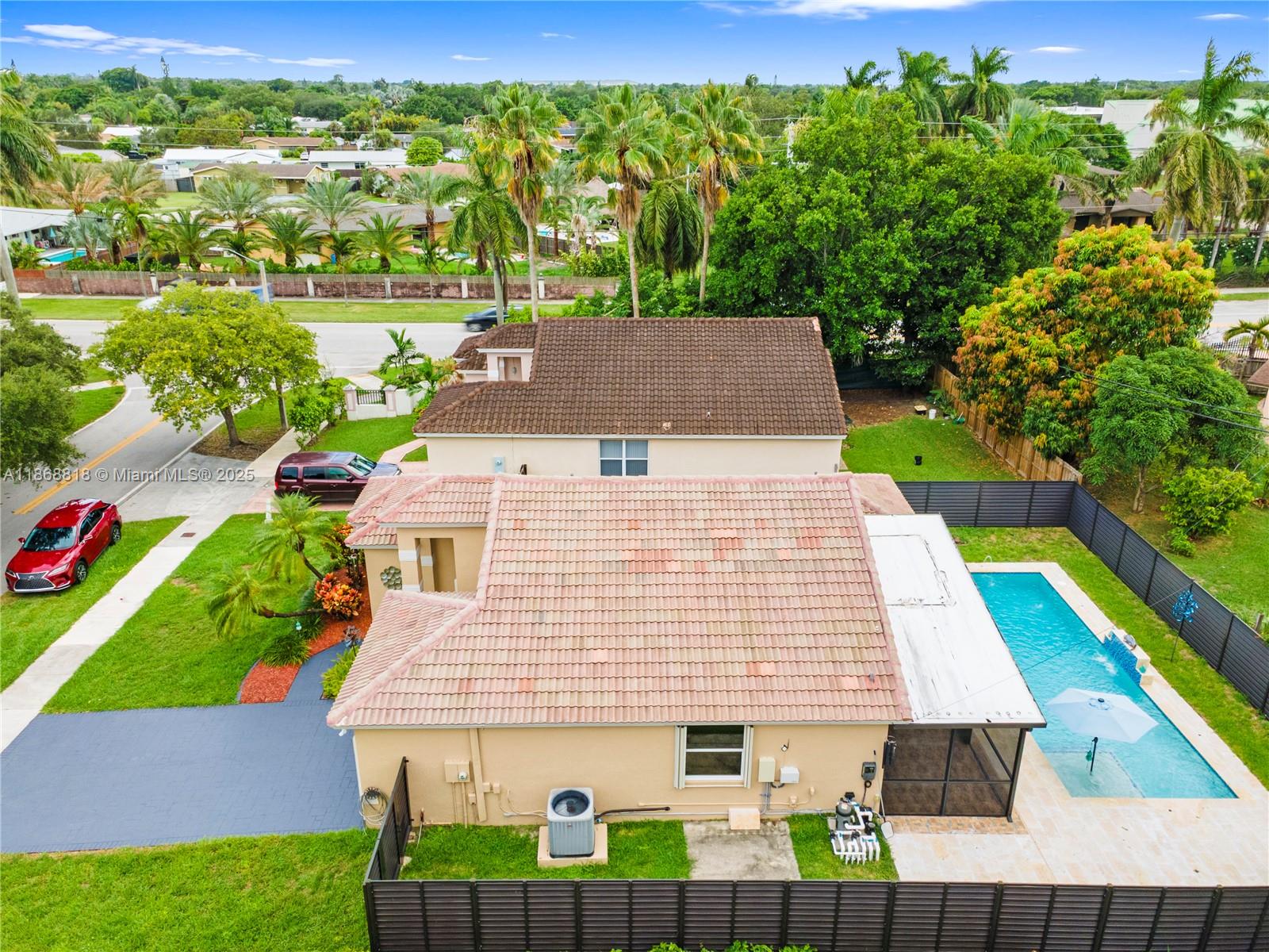 EMERALD OAKS - Residential