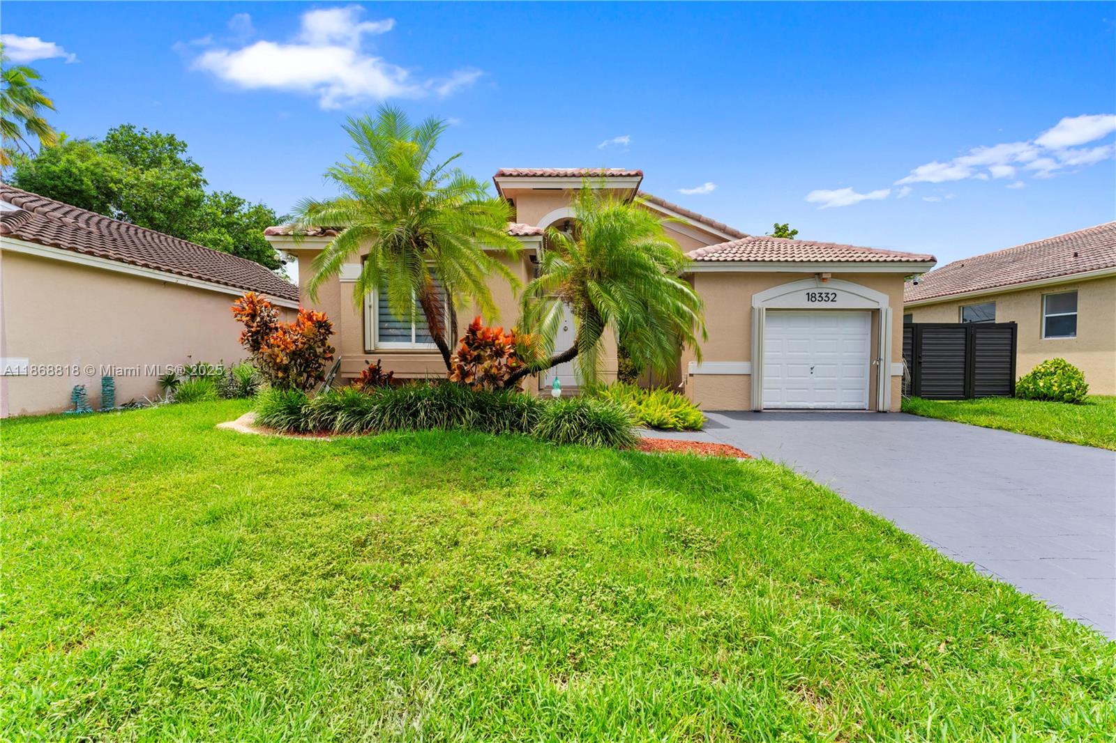 EMERALD OAKS - Residential