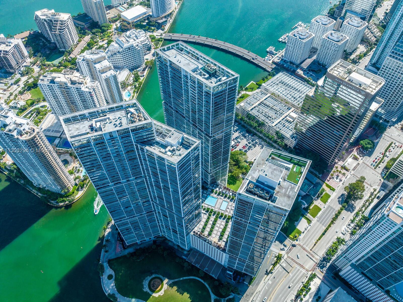 Miami, Florida 33131, United States, 2 Bedrooms Bedrooms, ,2 BathroomsBathrooms,Residential,Active,74093