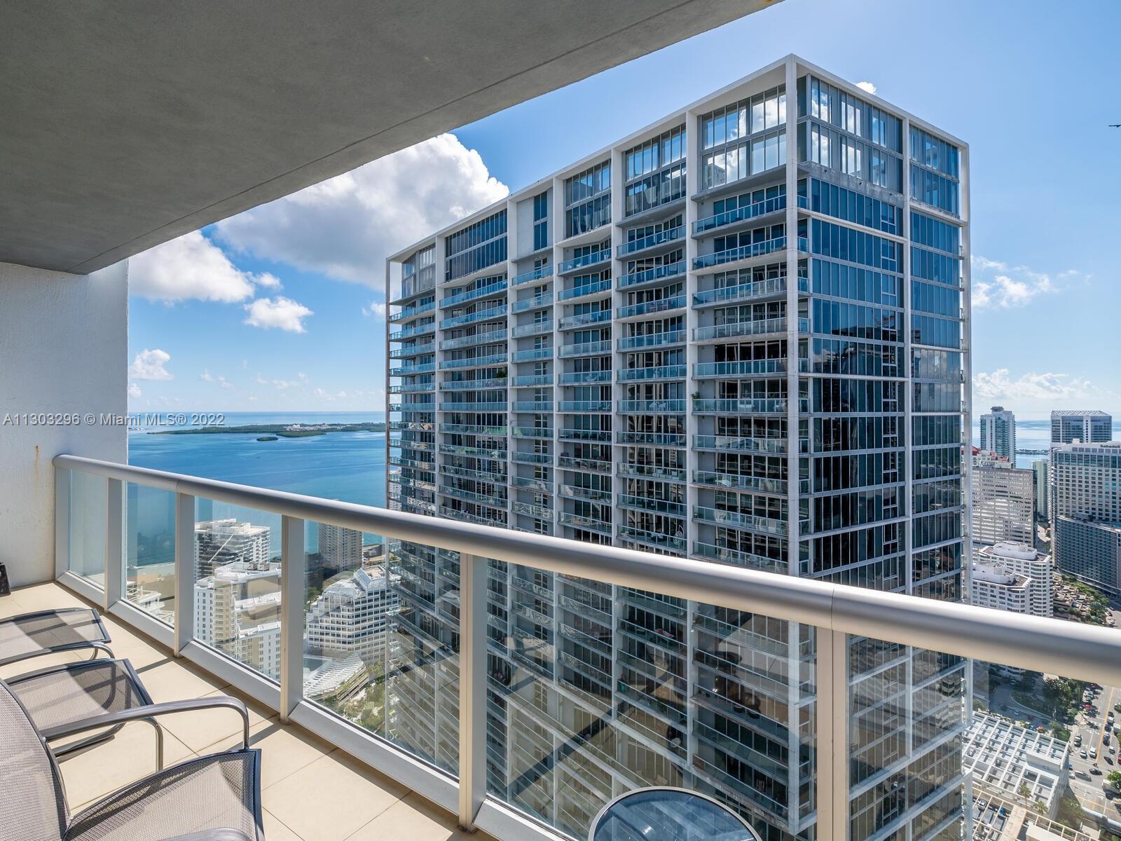 Miami, Florida 33131, United States, 2 Bedrooms Bedrooms, ,2 BathroomsBathrooms,Residential,Active,74093