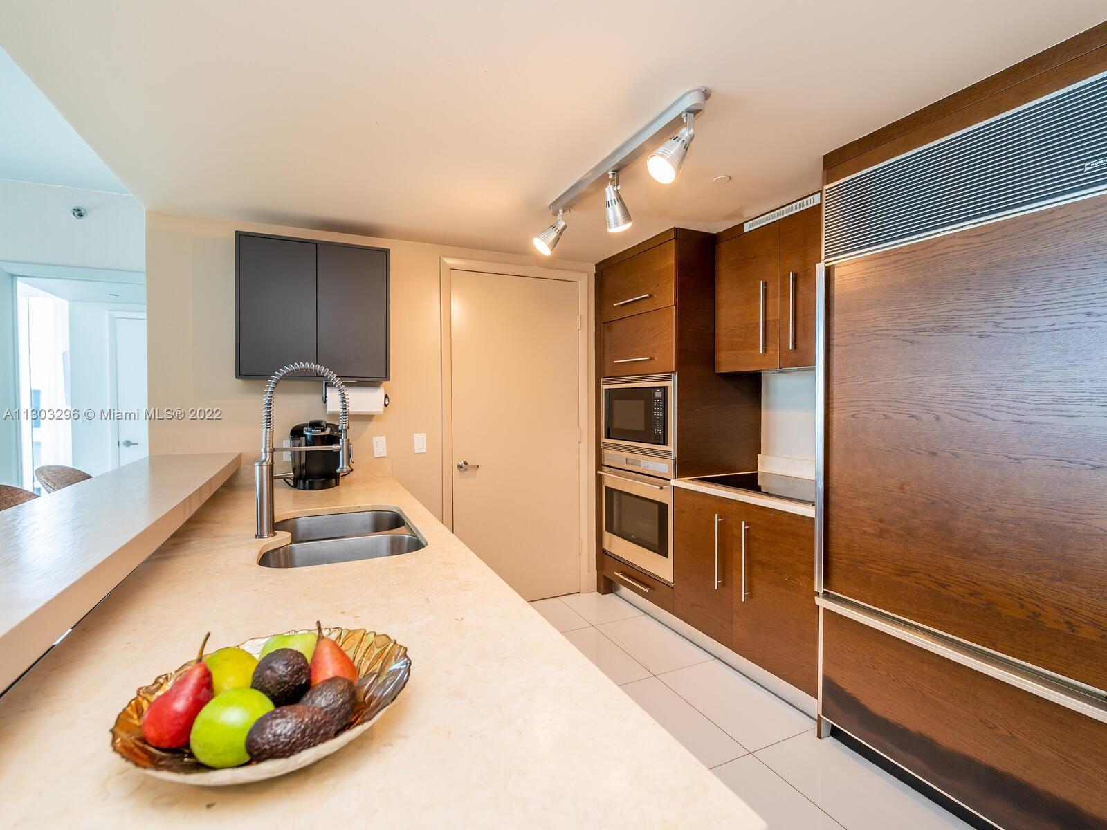 Miami, Florida 33131, United States, 2 Bedrooms Bedrooms, ,2 BathroomsBathrooms,Residential,Active,74093