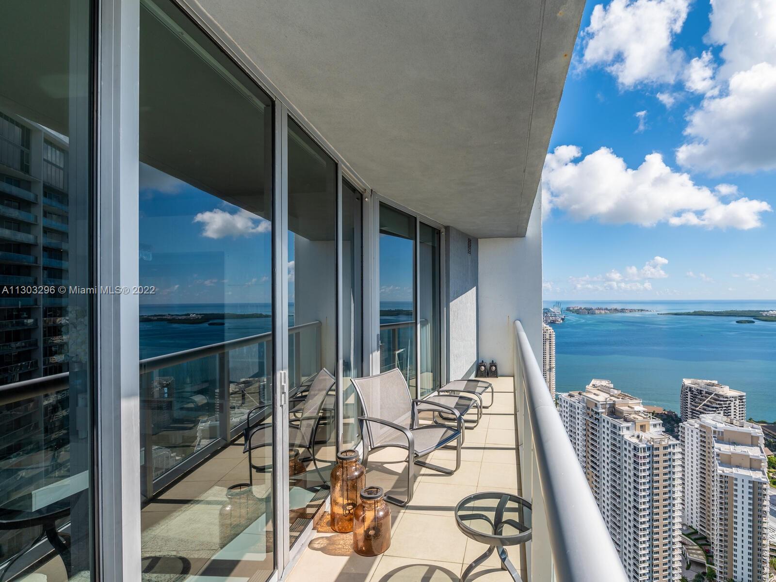 Miami, Florida 33131, United States, 2 Bedrooms Bedrooms, ,2 BathroomsBathrooms,Residential,Active,74093