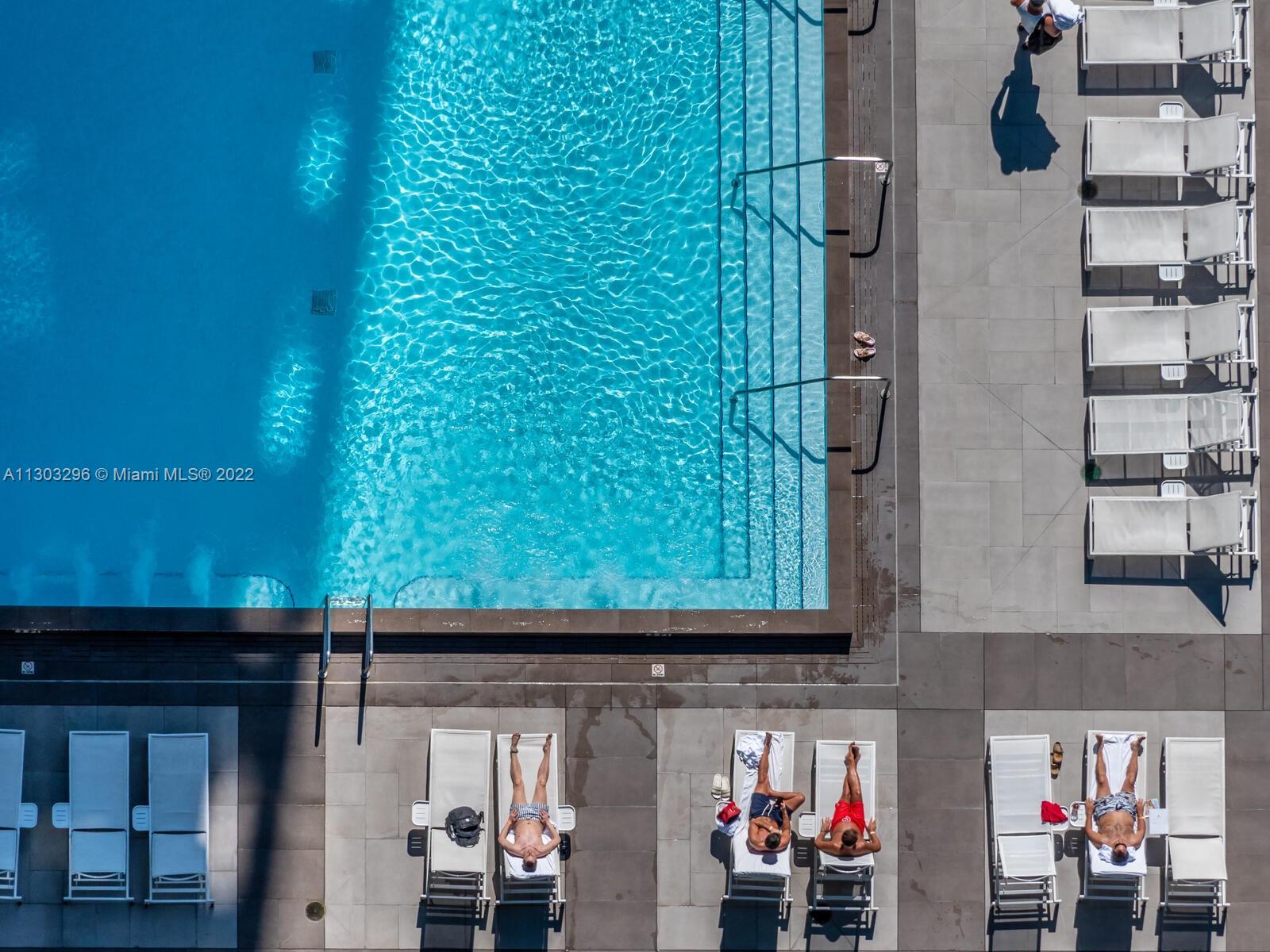 Miami, Florida 33131, United States, 2 Bedrooms Bedrooms, ,2 BathroomsBathrooms,Residential,Active,74093