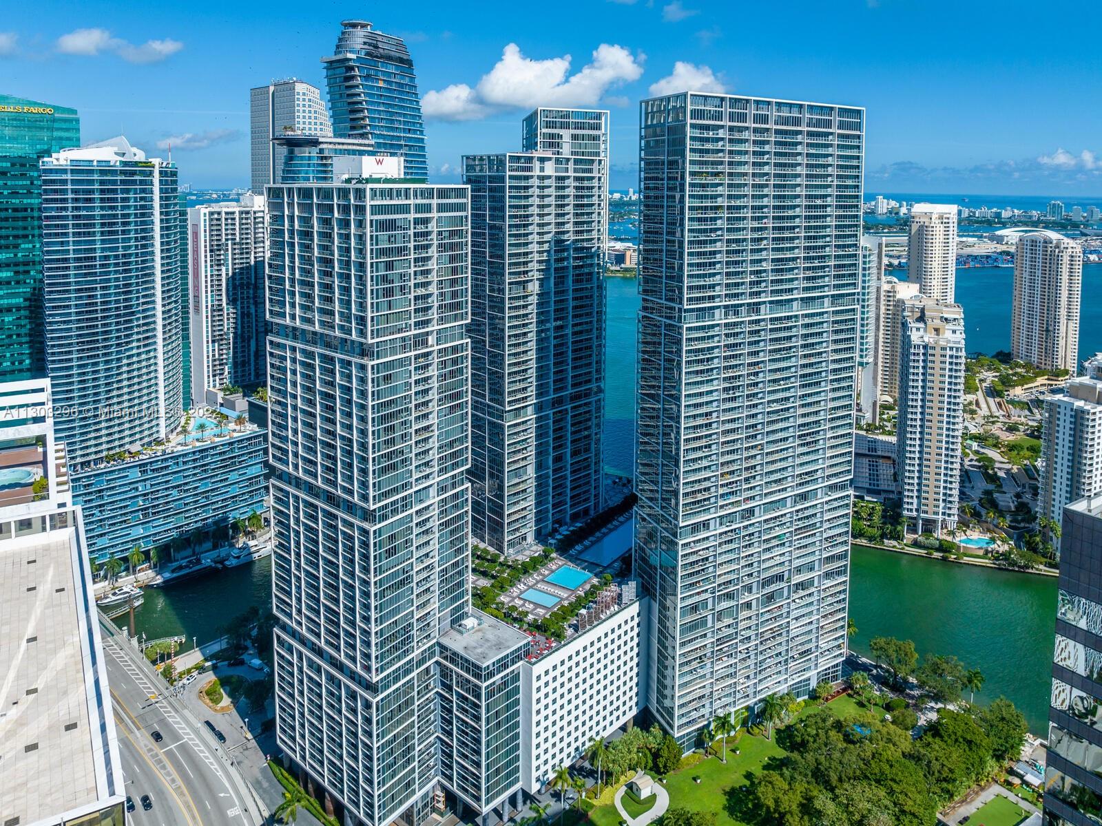 Miami, Florida 33131, United States, 2 Bedrooms Bedrooms, ,2 BathroomsBathrooms,Residential,Active,74093