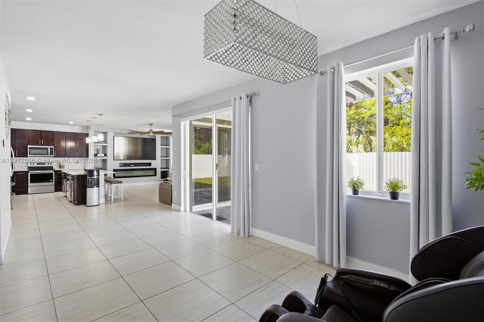 VANESSAS PLACE - Residential