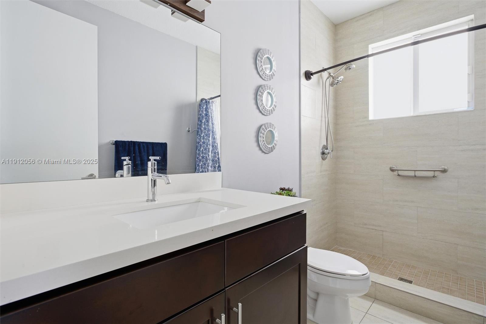 VANESSAS PLACE - Residential