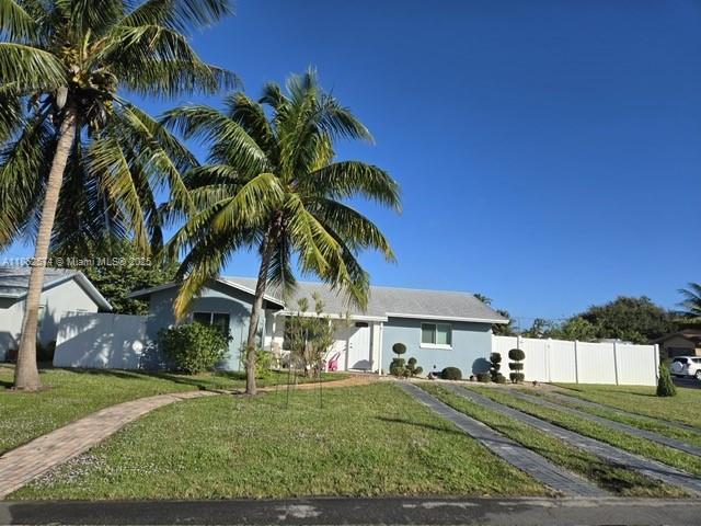 LOVELY AND VERY SPACIOUS OPEN FLOOR PLAN ON THIS FULLY UPDATED SINGLE FAMILY HOME ON AN OVERSIZED PRIVATE LOT IN BOYNTON BEACH. EASY ACCESS TO I-95, BEACHES, SHOPPING, RESTAURANTS, AND MORE. FEATURES INCLUDE A FULLY FENCED YARD, BEAUTIFUL KITCHEN WITH STAINLESS APPLIANCES, WHITE SHAKER CUSTOM CABINETS, HIGH QUALITY COUNTERTOPS & FLOORING THROUGHOUT, AS WELL AS A LAUNDRY STORAGE ROOM. OWNER TO MAINTAIN THE LAWN MAINTENANCE. HURRICANE IMPACT WINDOWS AND DOORS. SLIDER OUT TO A HUGE YARD PERFECT FOR ENTERTAINING.