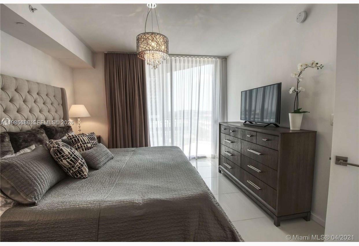 5252 PASEO CONDO - Residential