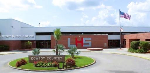 Port La Belle - Residential