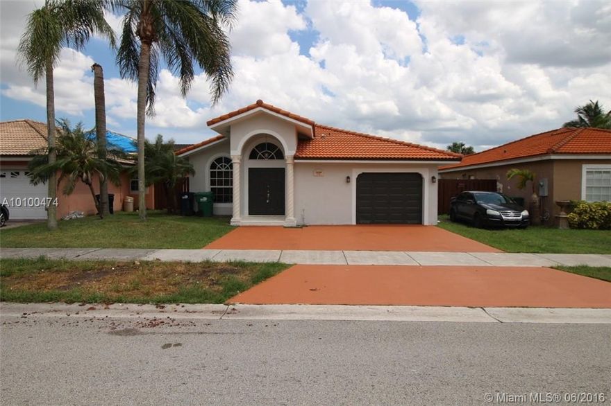 Beautiful extra comfortable 3/2 house with converted den! All tile floors, great layout, wonderful kitchen area with stainless steal appliances. Great size backyard with nice covered patio. Fantastic Kendall location!! Great place to call home!