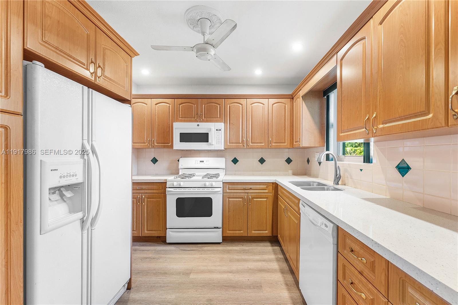 BREEZESWEPT PARK ESTATES - Residential