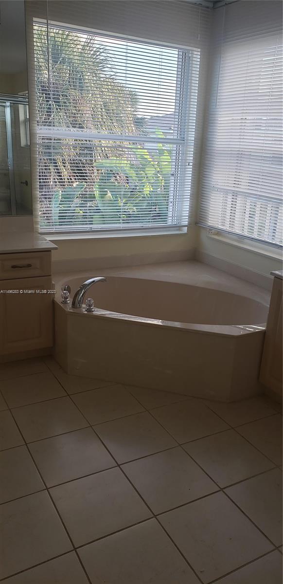 SILVER FALLS - Residential Lease