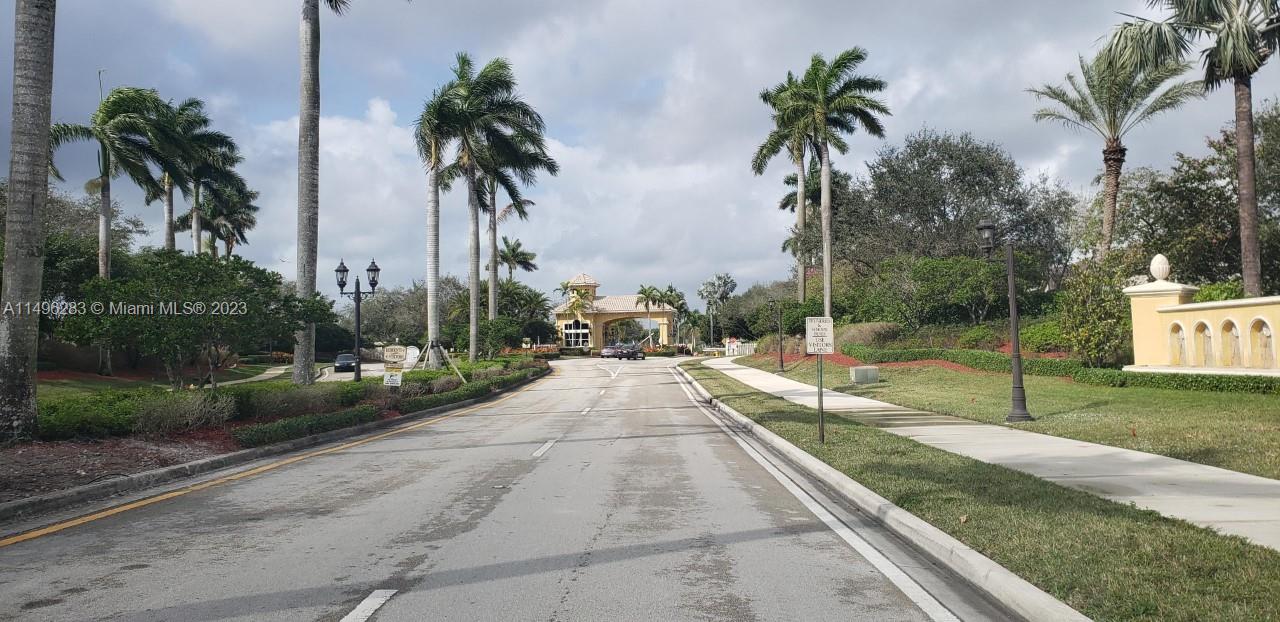 SILVER FALLS - Residential Lease