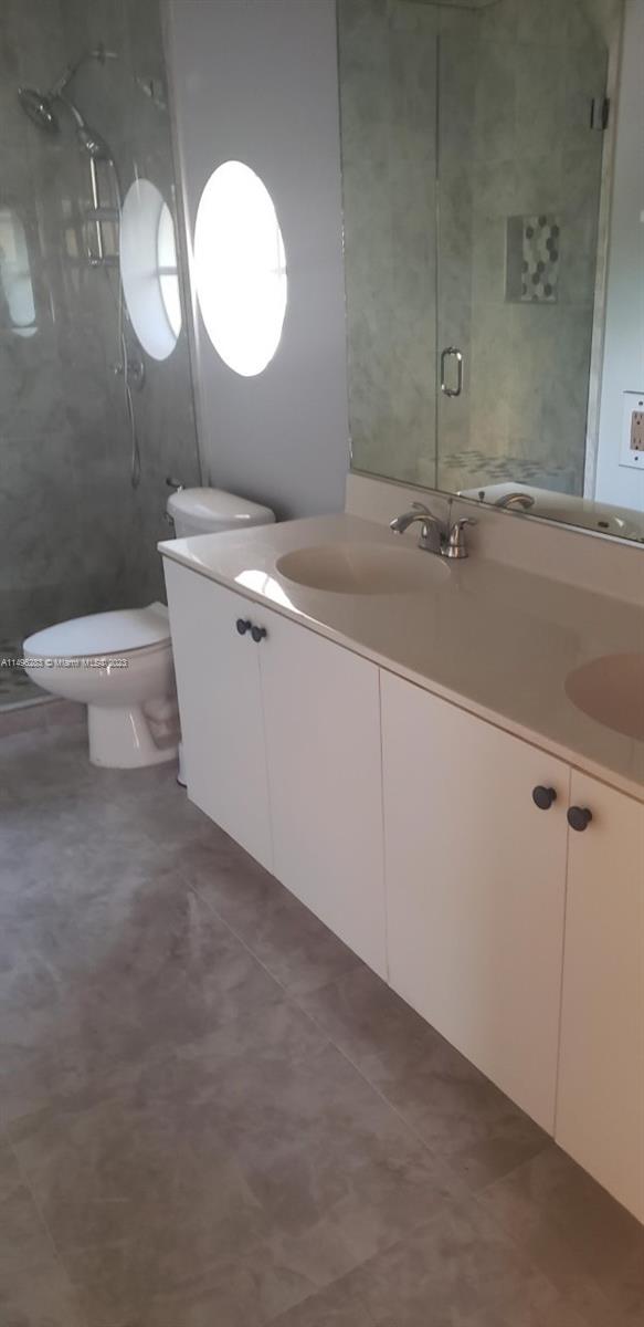 SILVER FALLS - Residential Lease