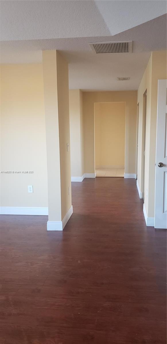 SILVER FALLS - Residential Lease