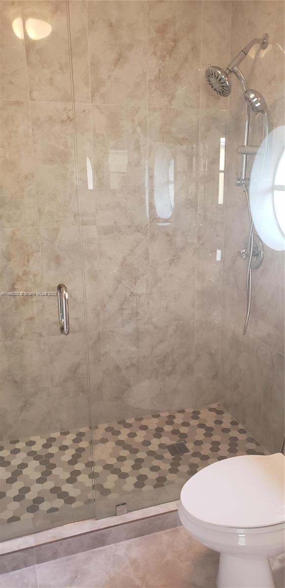 SILVER FALLS - Residential Lease