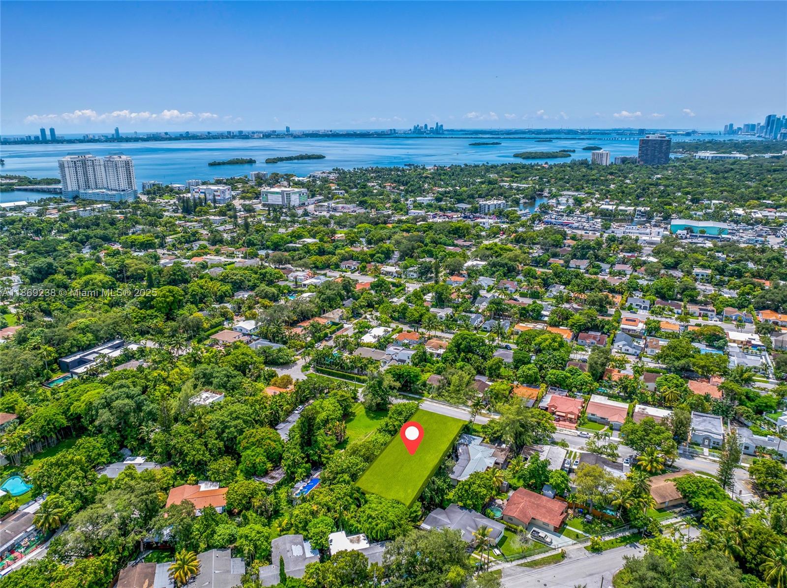 BISCAYNE HEIGHTS - Land