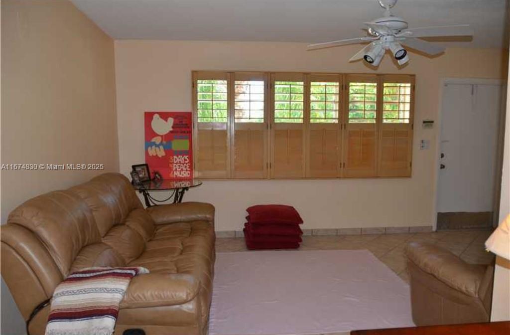 GATEWAY ARMS CONDO - Residential