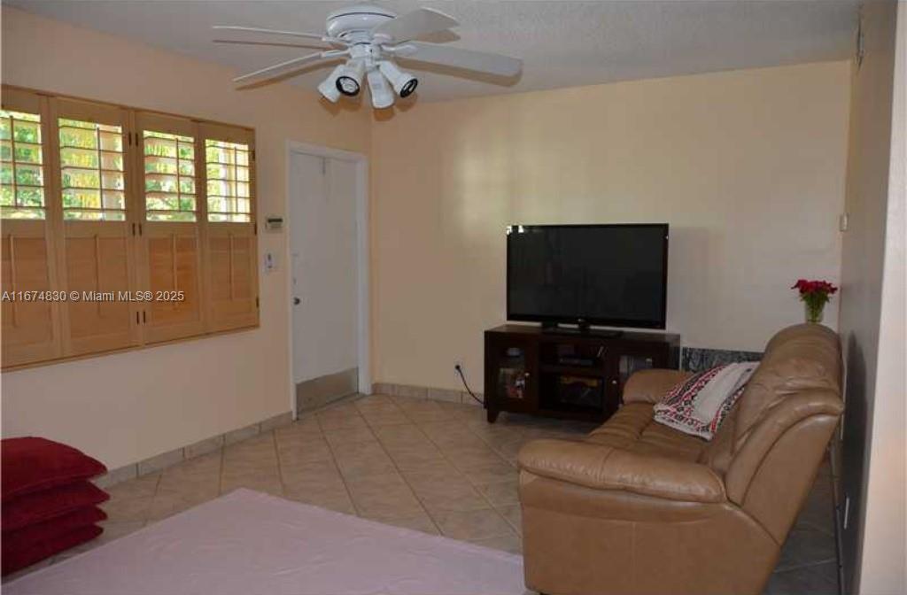 GATEWAY ARMS CONDO - Residential