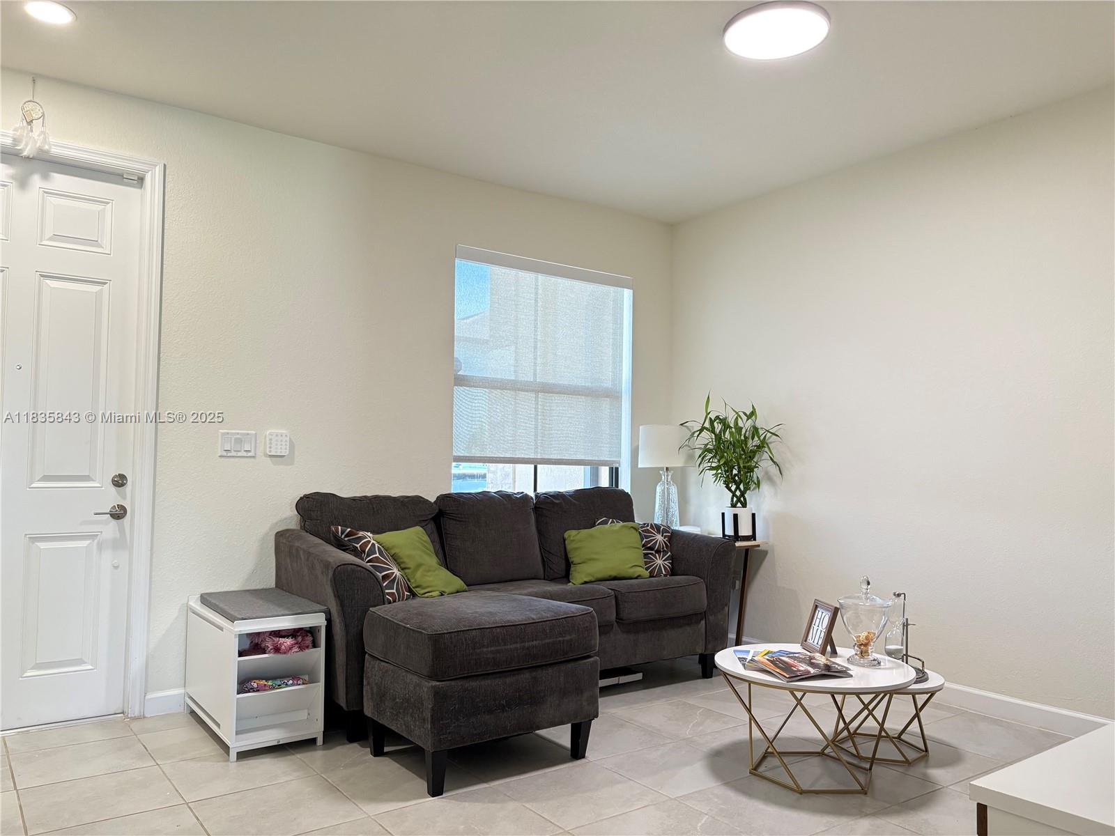 3482 114th Ter, Hialeah, FL, 33018/$510,000 4 3482 114th Ter