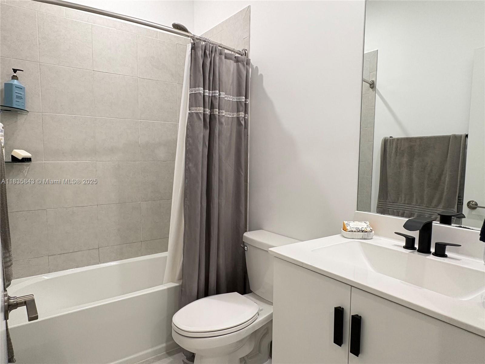 AQUABELLA NORTH - Residential