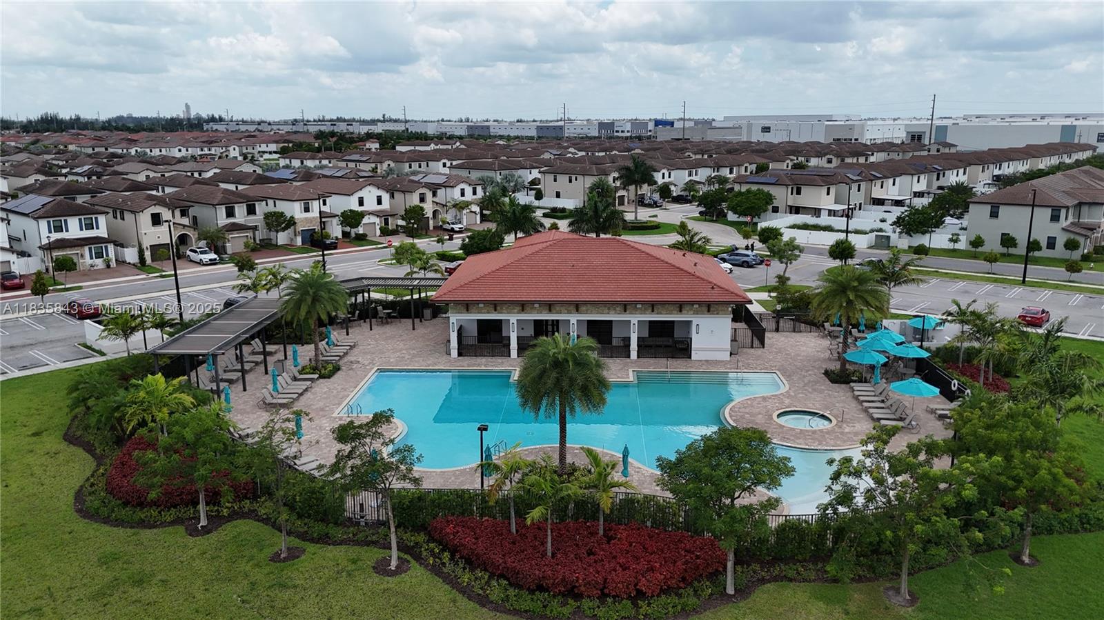 AQUABELLA NORTH - Residential