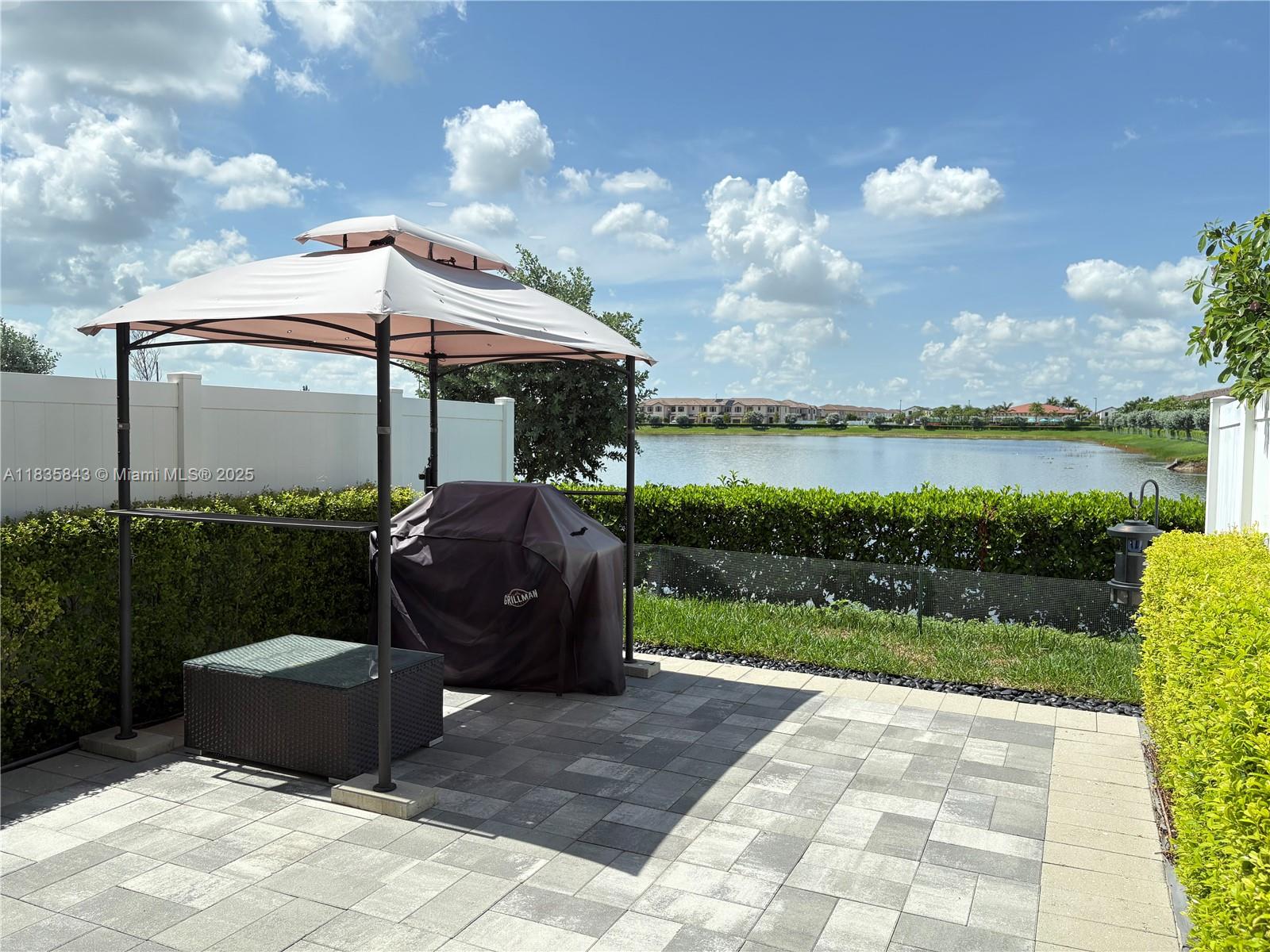 AQUABELLA NORTH - Residential