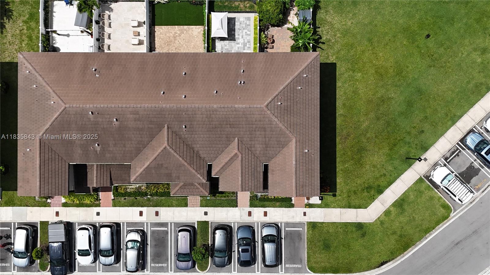 AQUABELLA NORTH - Residential