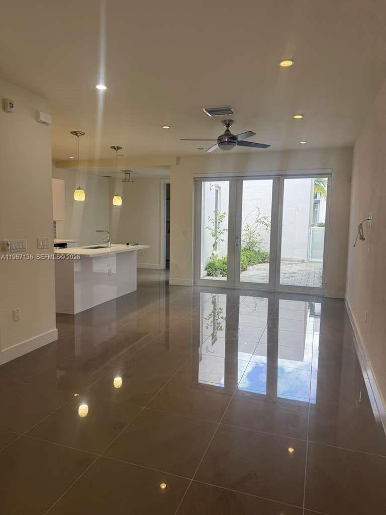 LANDMARK AT DORAL - Residential
