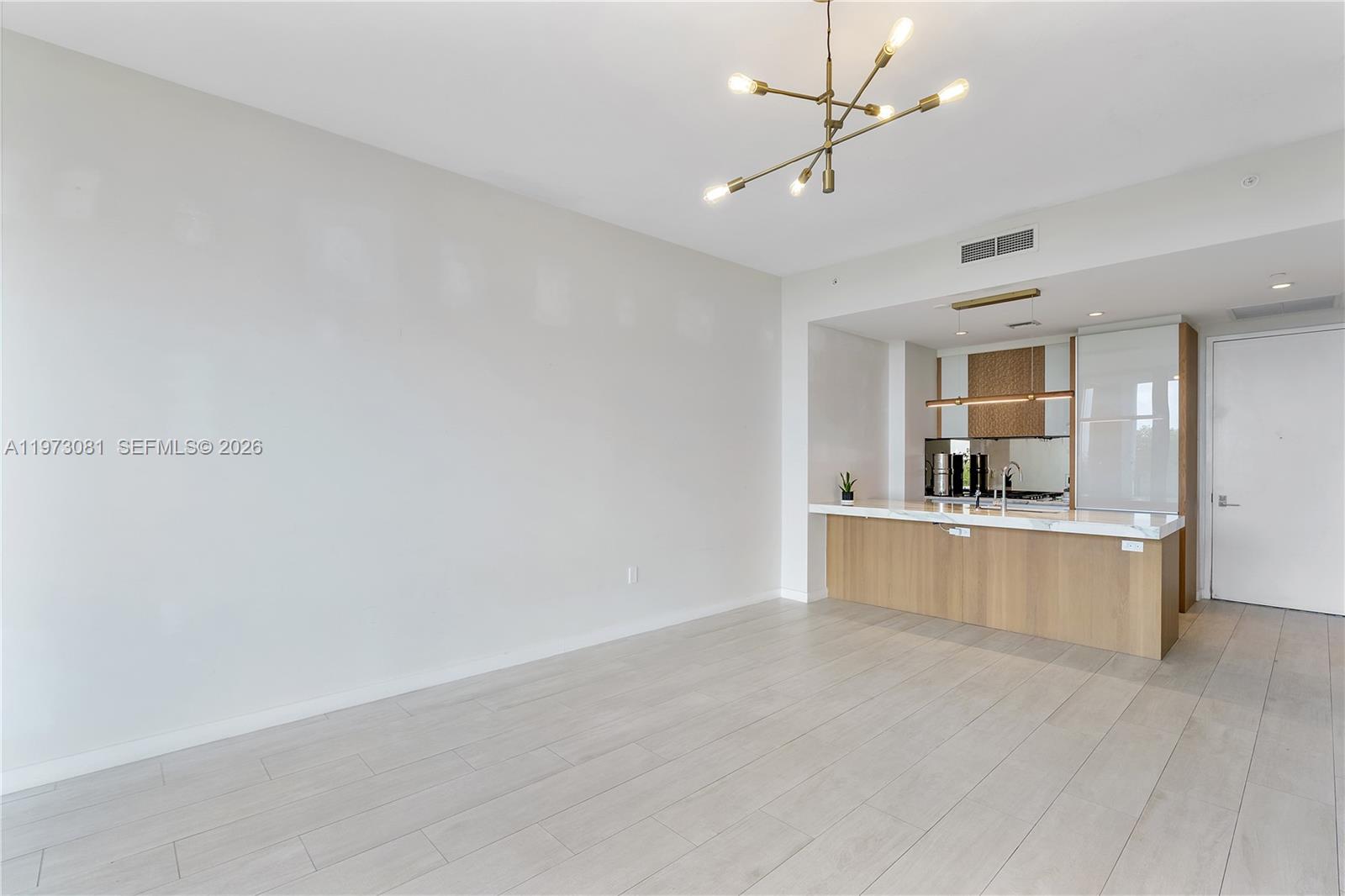 CLUB RESIDENCES AT PARK G - Residential